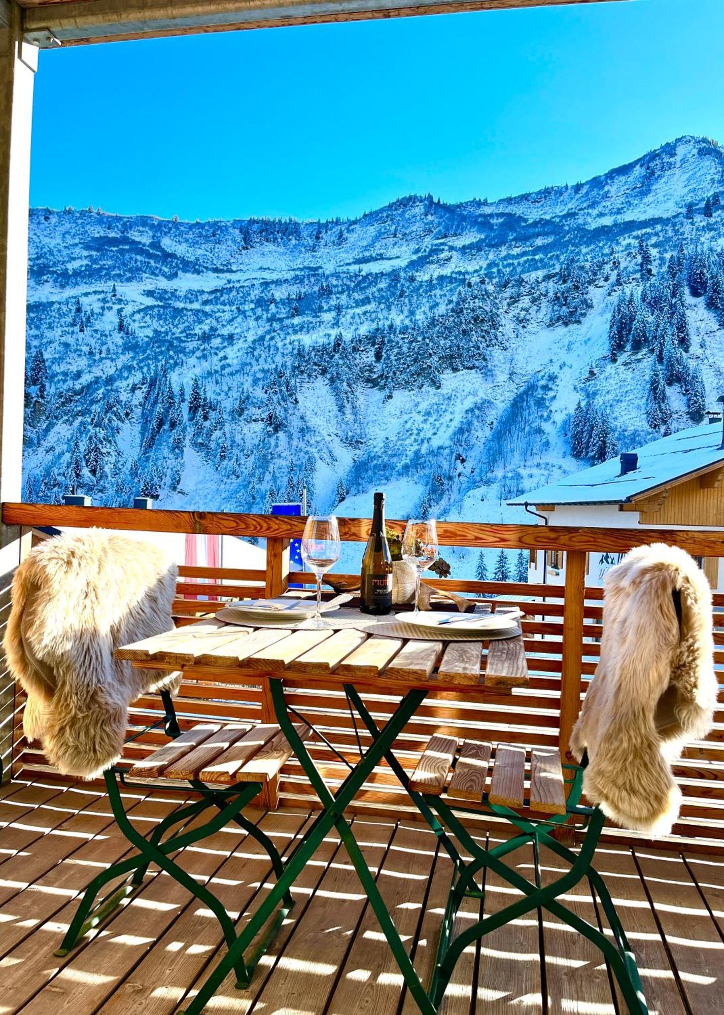 Sonniges Bergblick-Appartement Damuels Exteriér fotografie